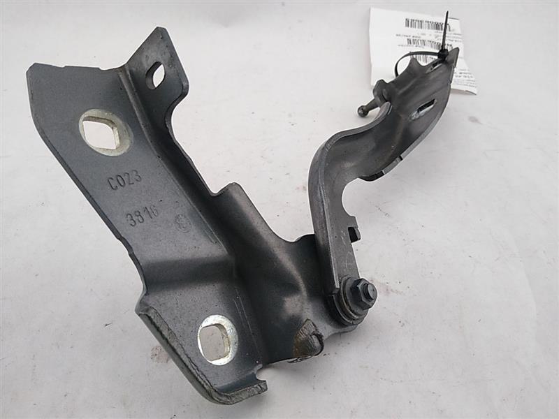 Alfa Romeo Giulia Front Right Hood Hinge - 0