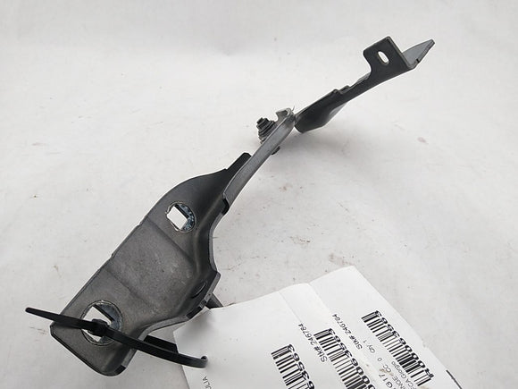 Alfa Romeo Giulia Front Right Hood Hinge