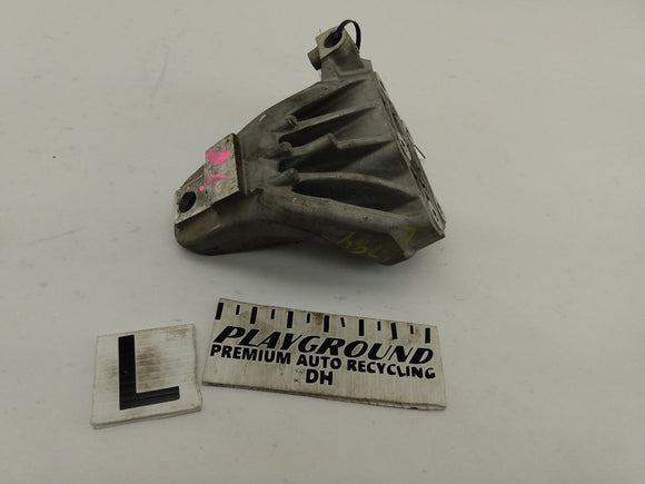 Alfa Romeo Giulia Left Engine Bracket 
 50545195SX
15045387