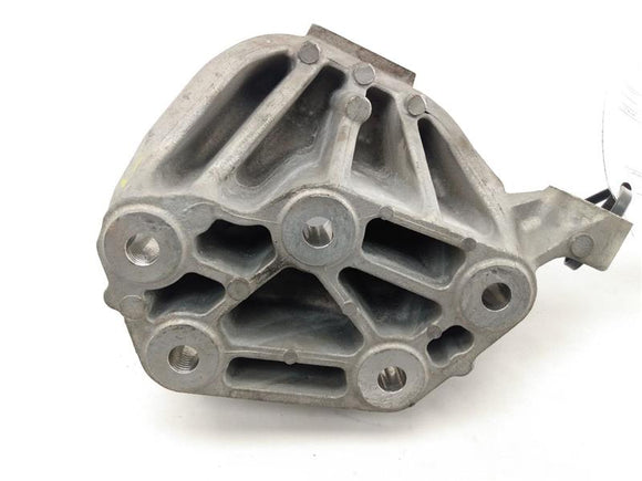 Alfa Romeo Giulia Left Engine Bracket 
 50545195SX
15045387