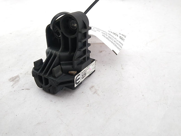 Alfa Romeo Giulia Radiator Bracket 
00505426860