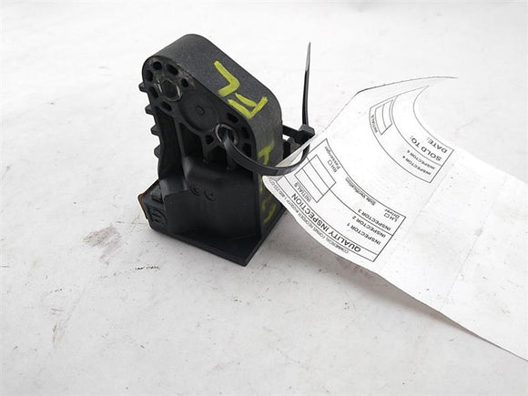 Alfa Romeo Giulia Radiator Bracket 
00505426860