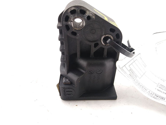 Alfa Romeo Giulia Radiator Bracket 
00505426860