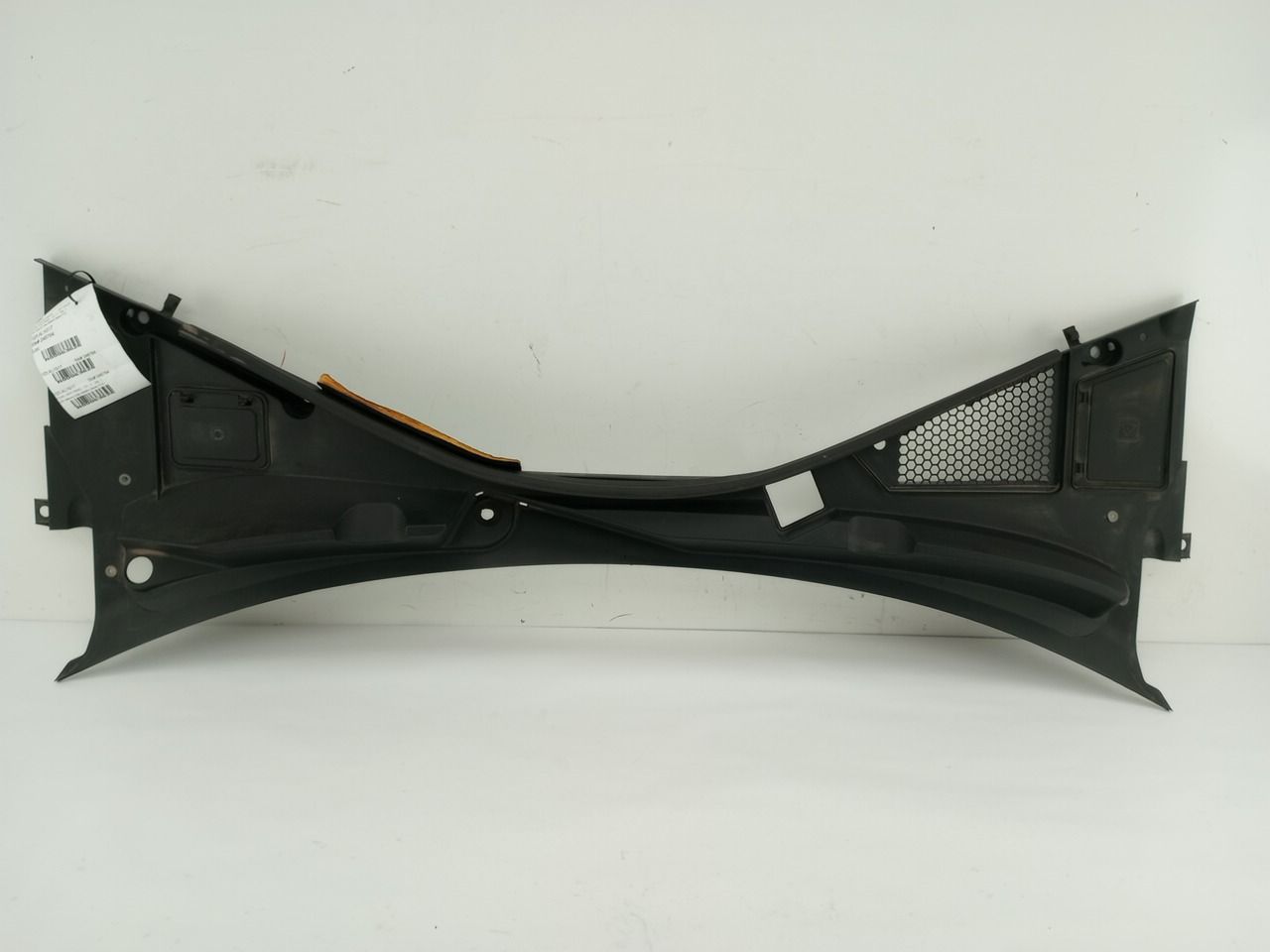 Alfa Romeo Giulia Wiper Cowl Panel 
50534709 - 0