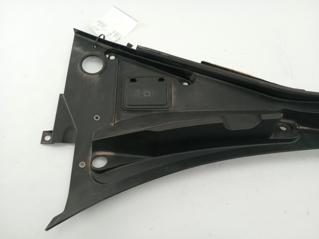 Alfa Romeo Giulia Wiper Cowl Panel 
50534709