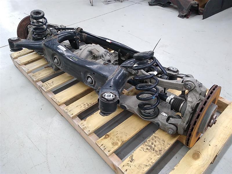 Alfa Romeo Giulia Rear Axle Differential Complete With Springs, Axle Assembly and K Frame 
00552759320