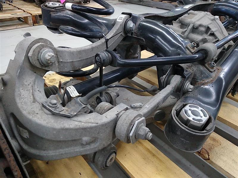 Alfa Romeo Giulia Rear Axle Differential Complete With Springs, Axle Assembly and K Frame 
00552759320