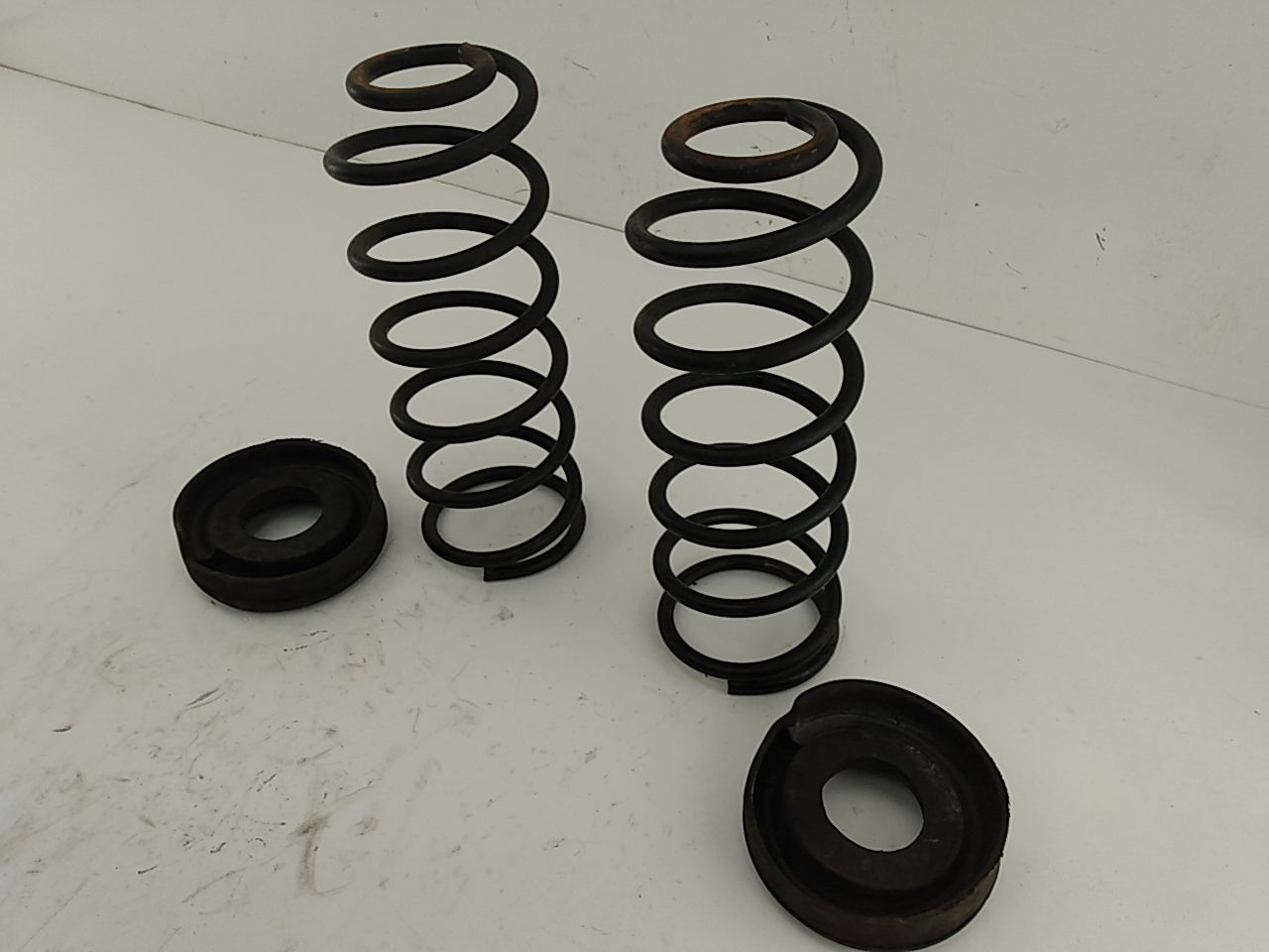 Chevrolet Camaro Left & Right Rear Coil Springs - 0