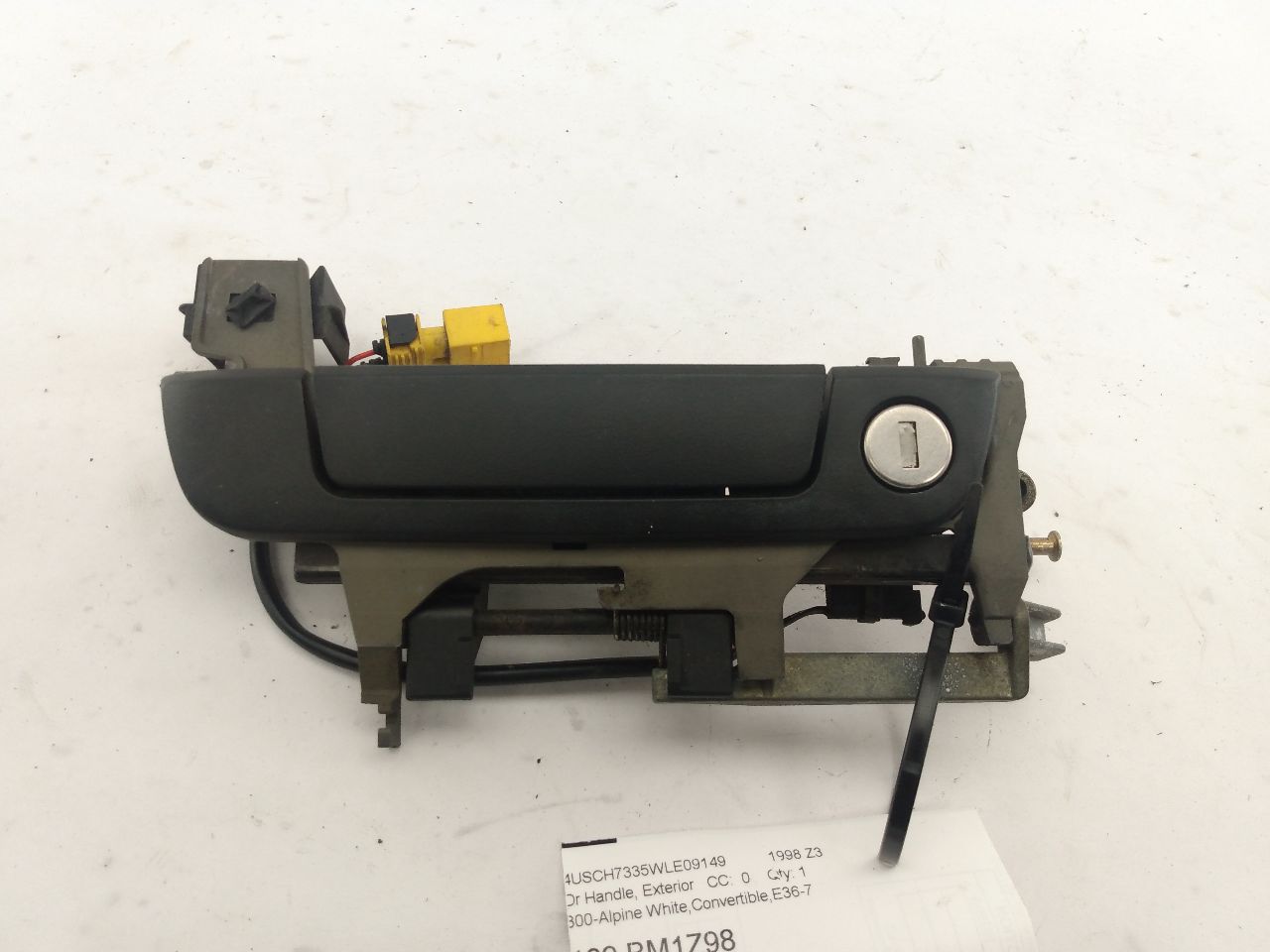 BMW Z3 Front Right Exterior Door Handle - 0