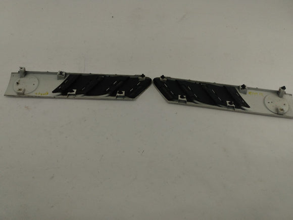 BMW Z3 Front Fender Moulding Set