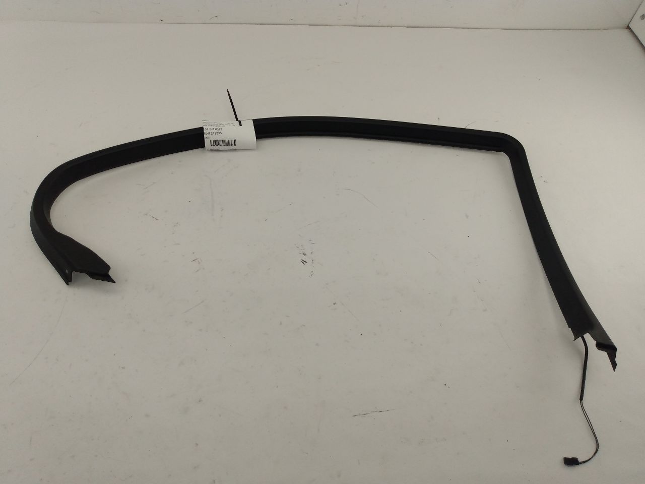 BMW 540I Rear Left Door Frame Cover - 0