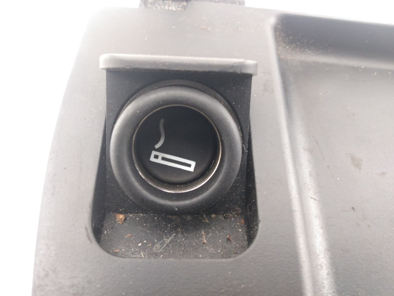 BMW 540I Front Center Ashtray with Lighter