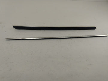 BMW 540I Front Right Door Moulding - 0