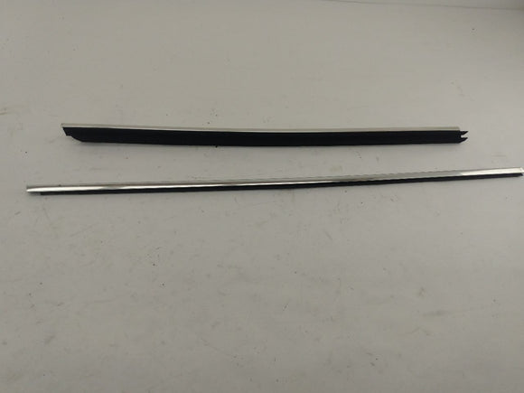 BMW 540I Front Right Door Moulding