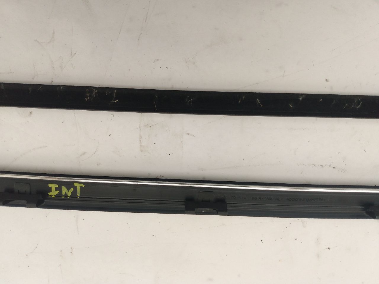 BMW 540I Front Right Door Moulding