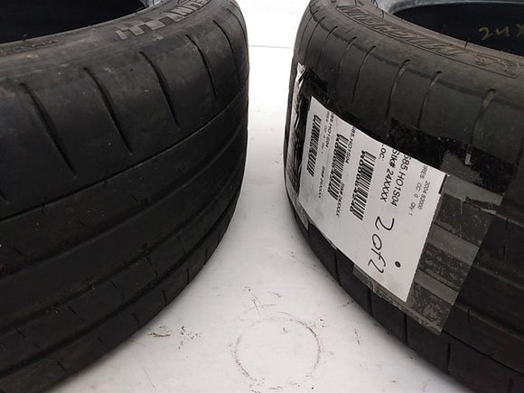 Set Of 2 Tires - Michelin Pilot Super Sport - 215/45 ZR17