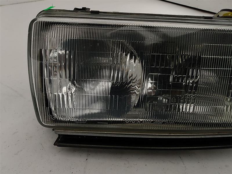 Toyota Land Cruiser Front Left Headlamp Assembly **AS-IS**