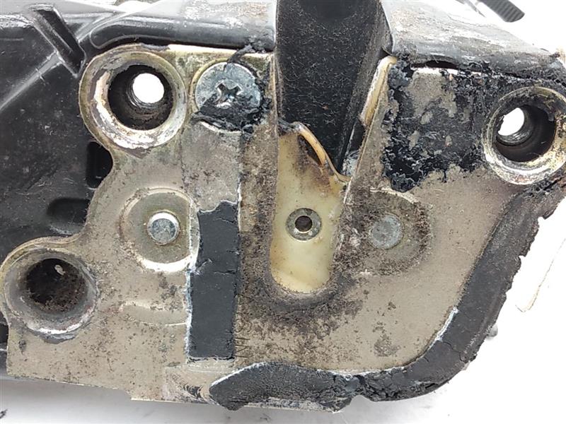 Toyota Land Cruiser Front Right Door Latch Assembly
