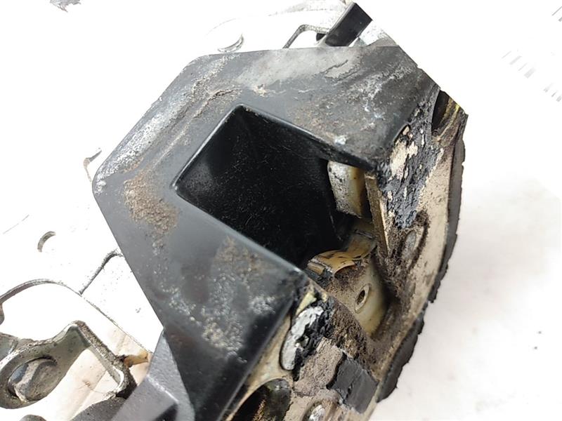 Toyota Land Cruiser Front Right Door Latch Assembly