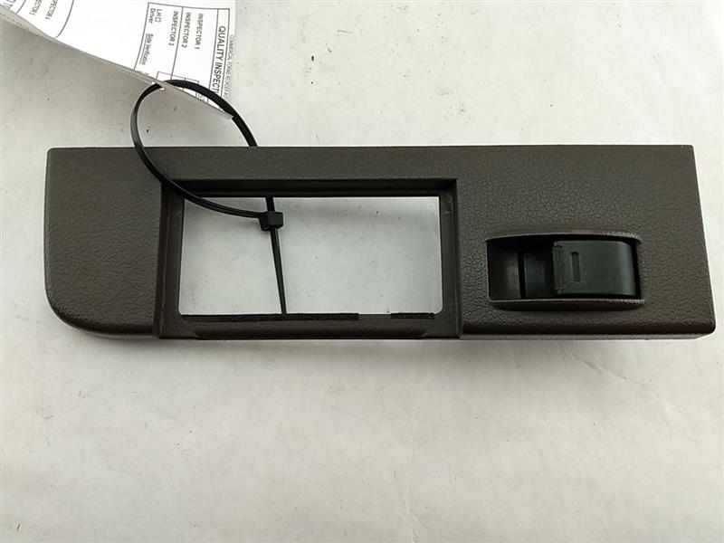 Toyota Land Cruiser Rear Right Window Switch - 0