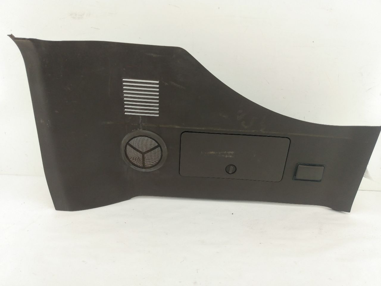 Toyota Land Cruiser Back Right Interior Trim Panel
62510-60010a1