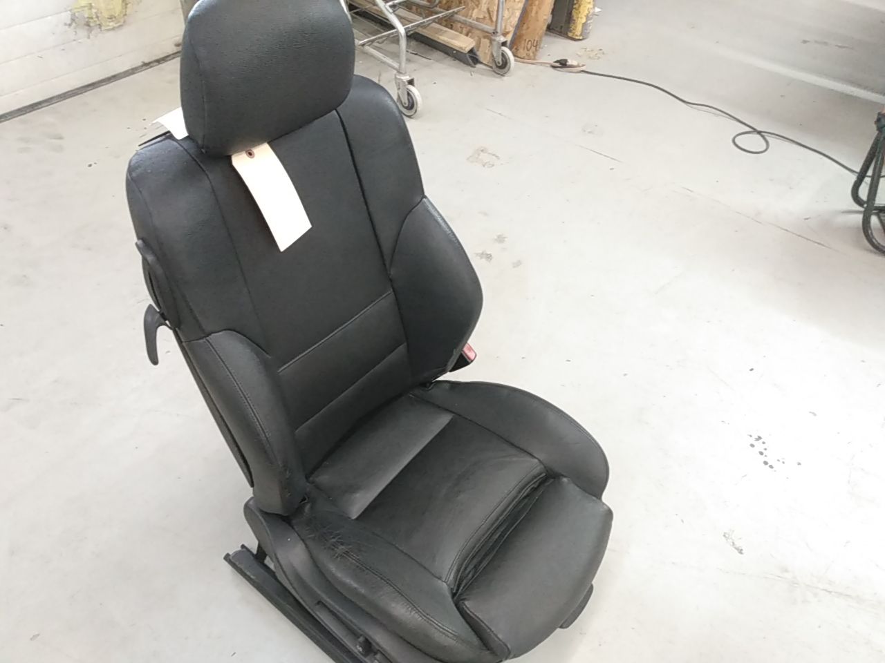 BMW 330Ci Front Right Seat