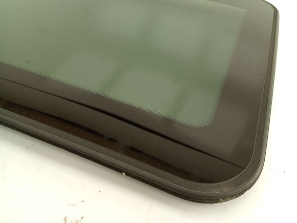 BMW 330Ci Sunroof Glass