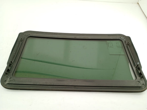 BMW 330Ci Sunroof Glass