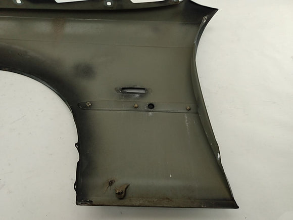 BMW 330Ci Front Right Fender