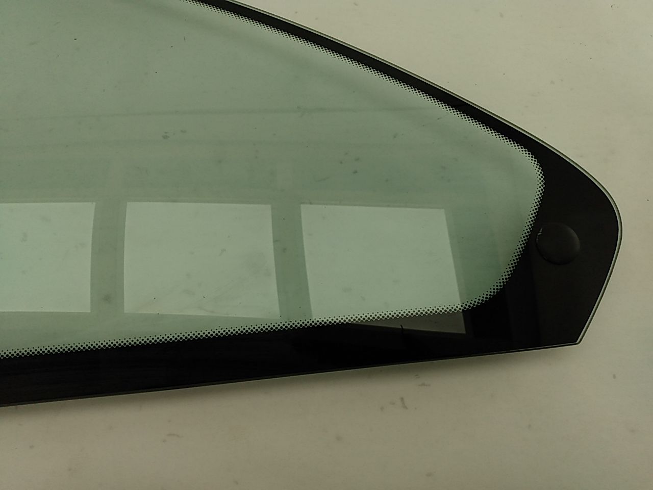 BMW 330Ci Rear Left Quarter Glass