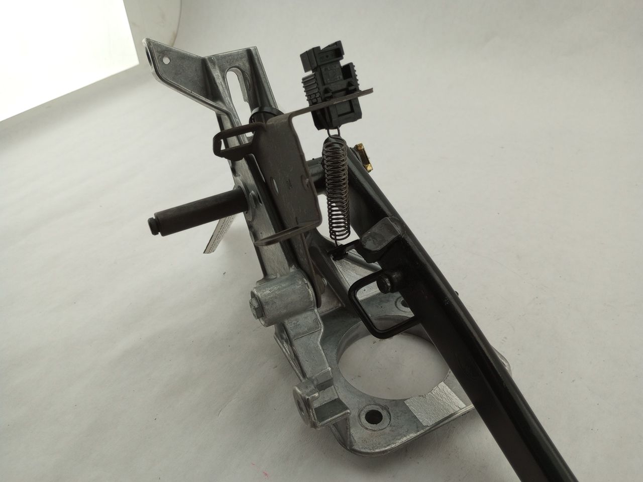 BMW 330Ci Brake Pedal