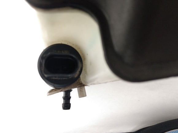 BMW 330Ci Windshield Washer Reservior