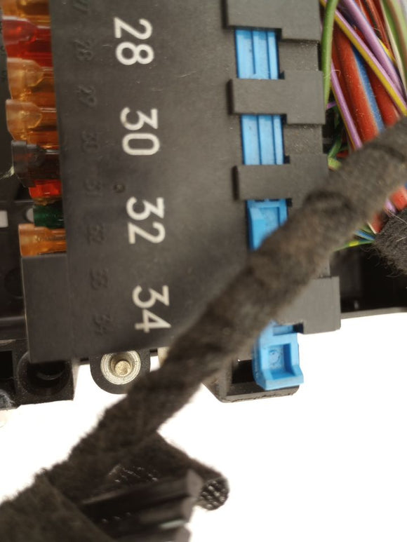 BMW 330Ci Front Fuse Box Relay