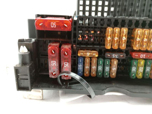BMW 330Ci Front Fuse Box Relay