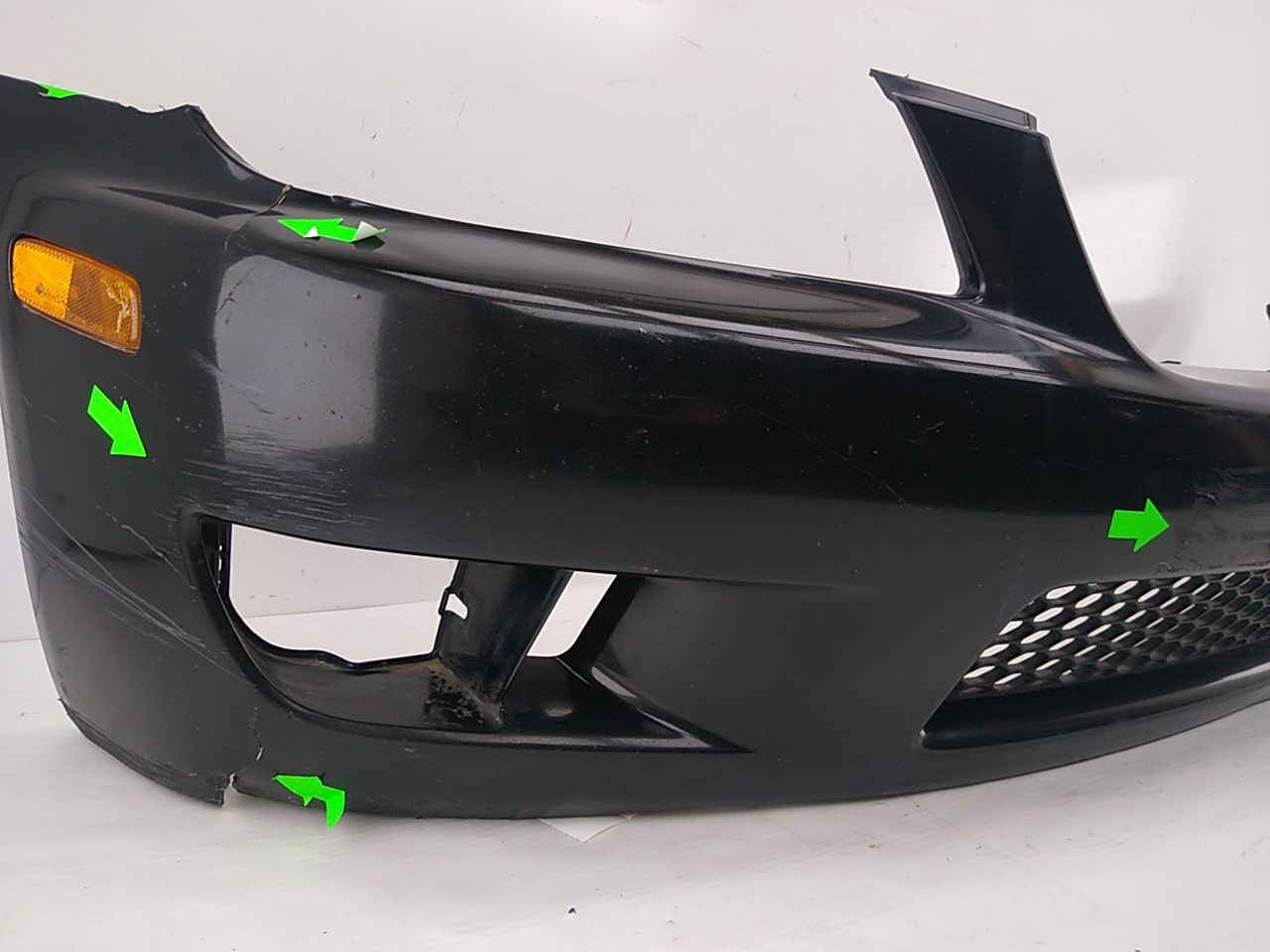 Lexus IS300 ***AS IS *** Front Bumper Cover