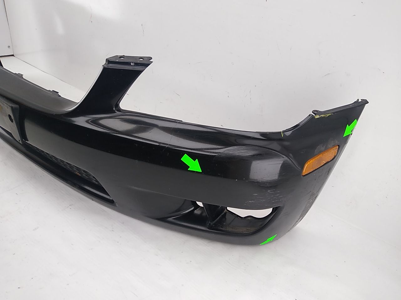 Lexus IS300 ***AS IS *** Front Bumper Cover