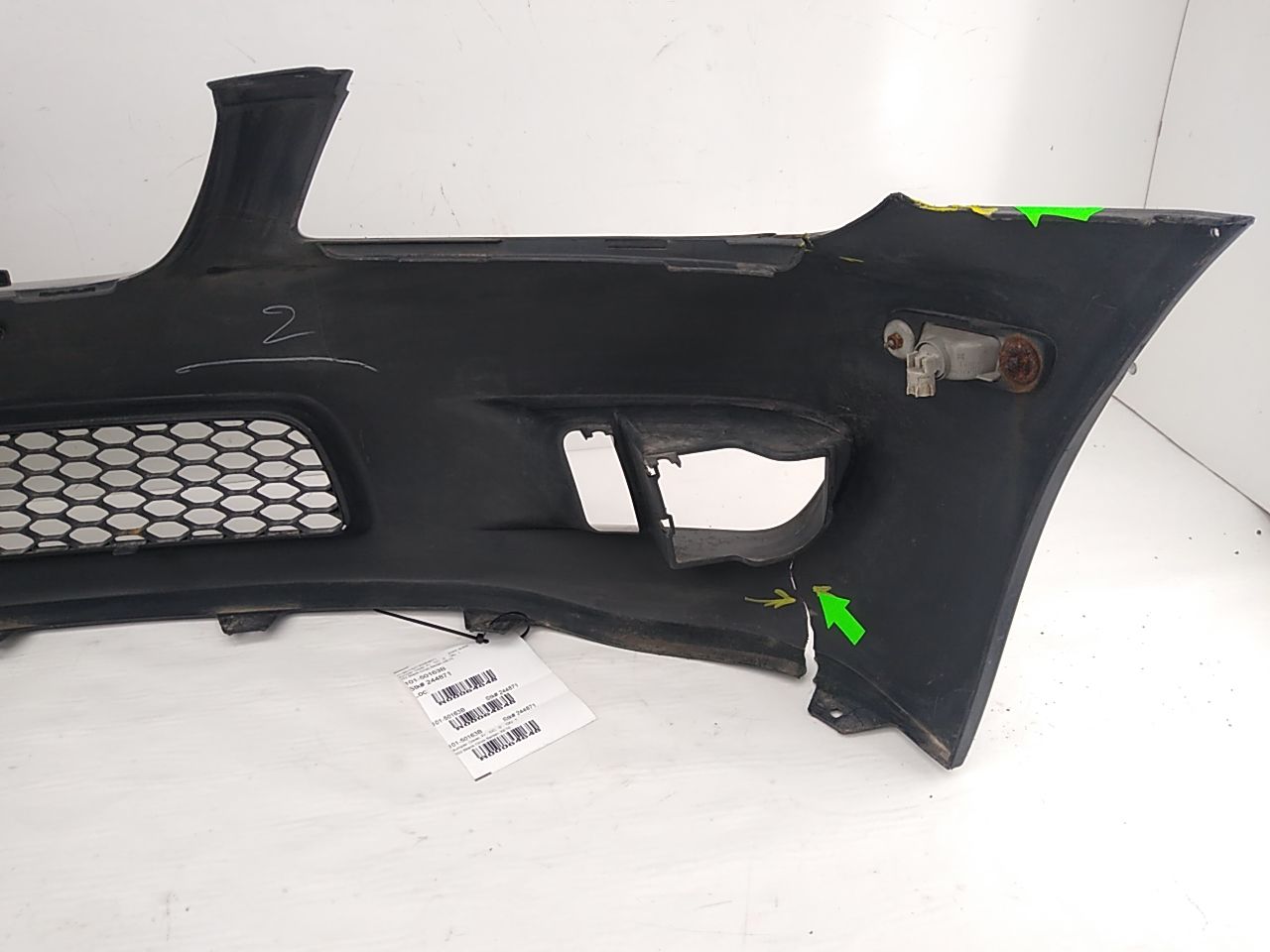 Lexus IS300 ***AS IS *** Front Bumper Cover