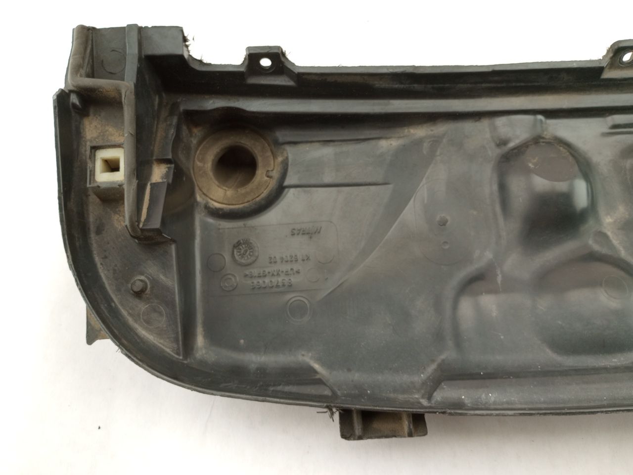 BMW 330Ci Air Microfilter Housing