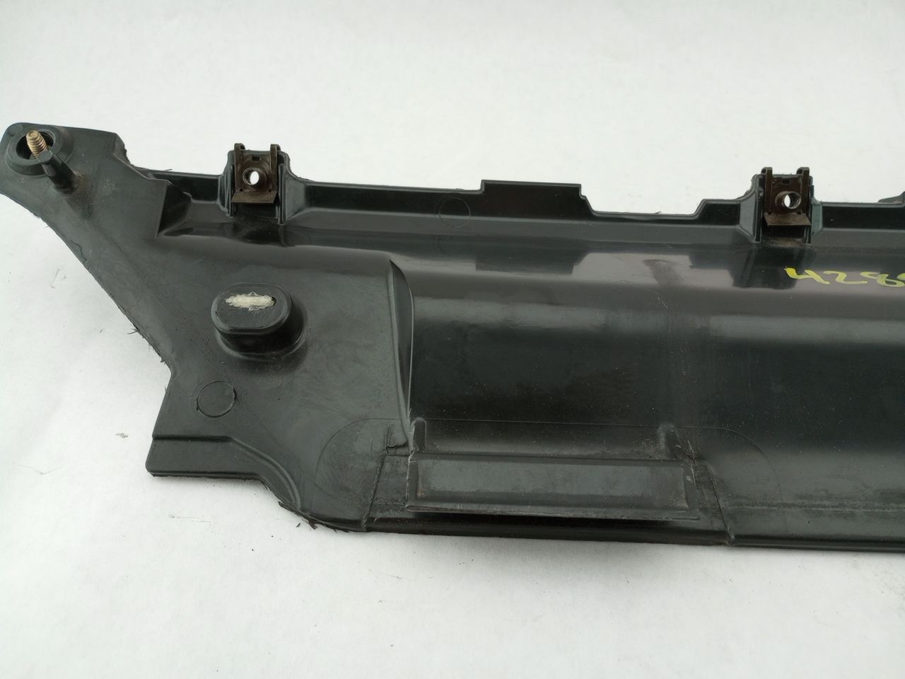 BMW 330Ci Lower Microfilter Housing