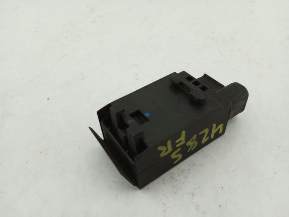 BMW 330Ci AUC Auxiliary Fan Relay Sensor