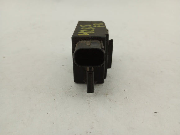 BMW 330Ci AUC Auxiliary Fan Relay Sensor