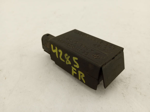 BMW 330Ci AUC Auxiliary Fan Relay Sensor