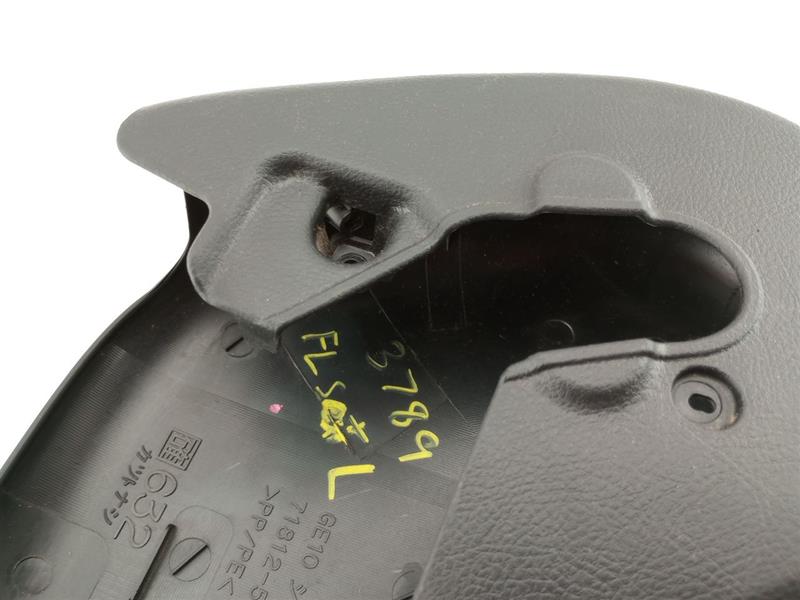 Lexus IS300 Pair Of Front Left Seat Trims