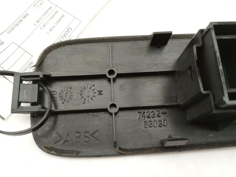 Lexus IS300 Front Right Passenger Door Window and Lock Switch