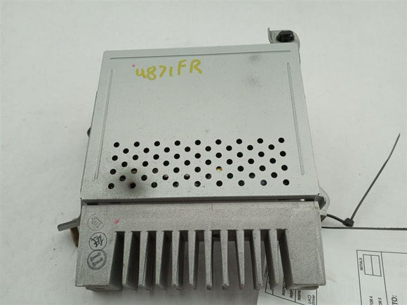 Lexus IS300 Radio Amplifier