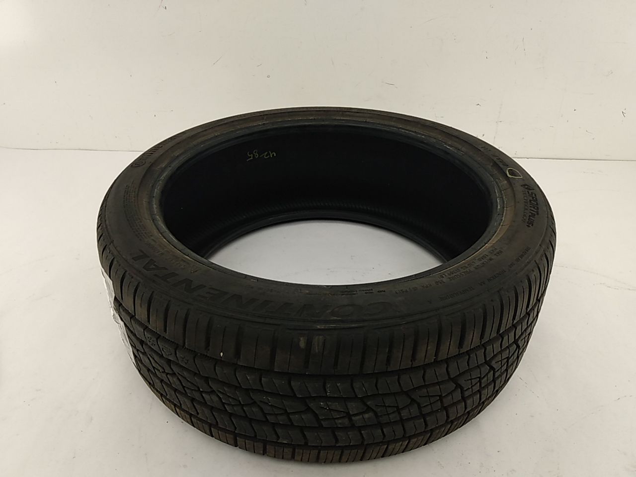 BMW 330Ci Single Tire Continental 255/40 ZR 18 - 0