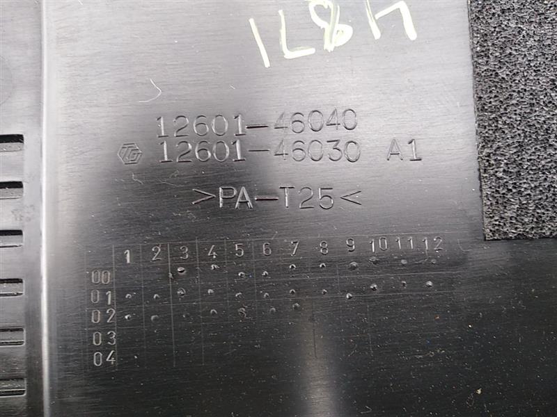 Lexus IS300 Engine Cover