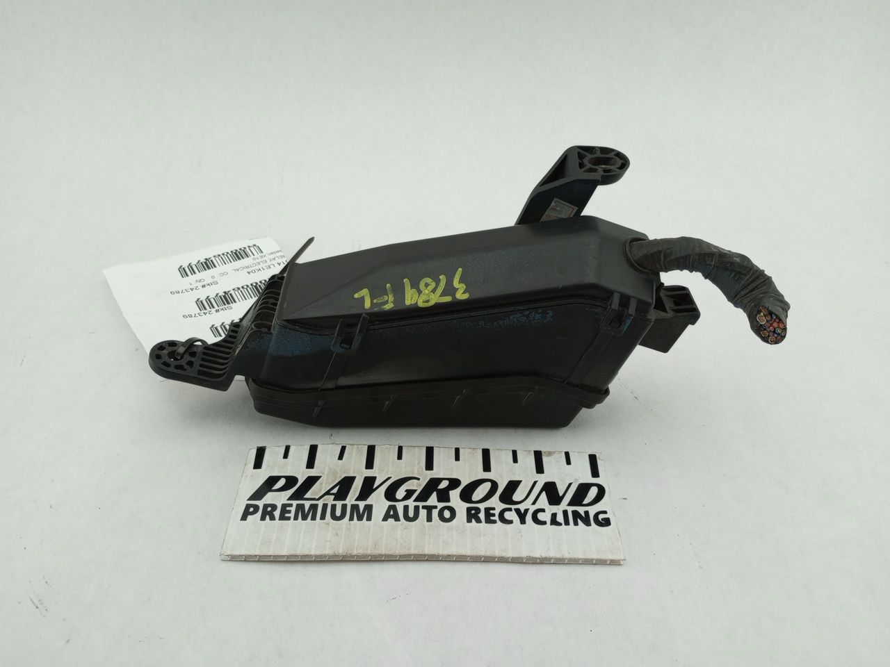 Lexus IS300 Engine Relays Compartment