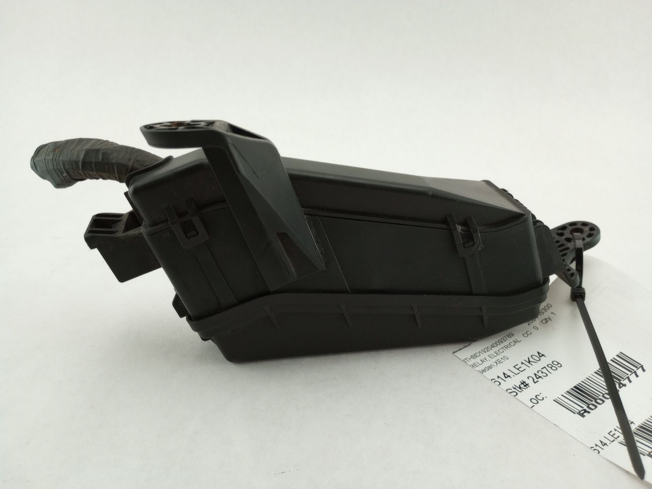 Lexus IS300 Engine Relays Compartment