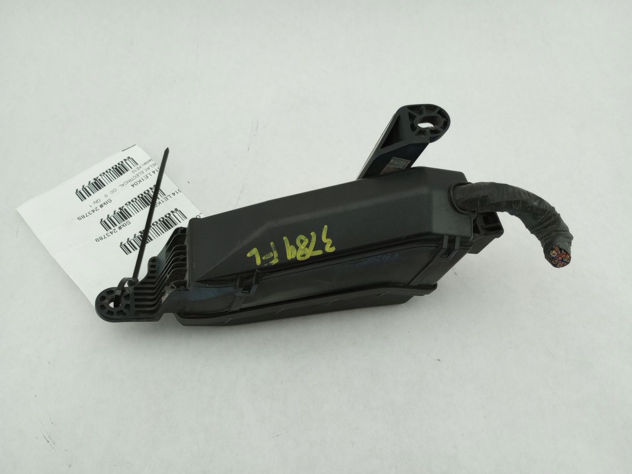 Lexus IS300 Engine Relays Compartment